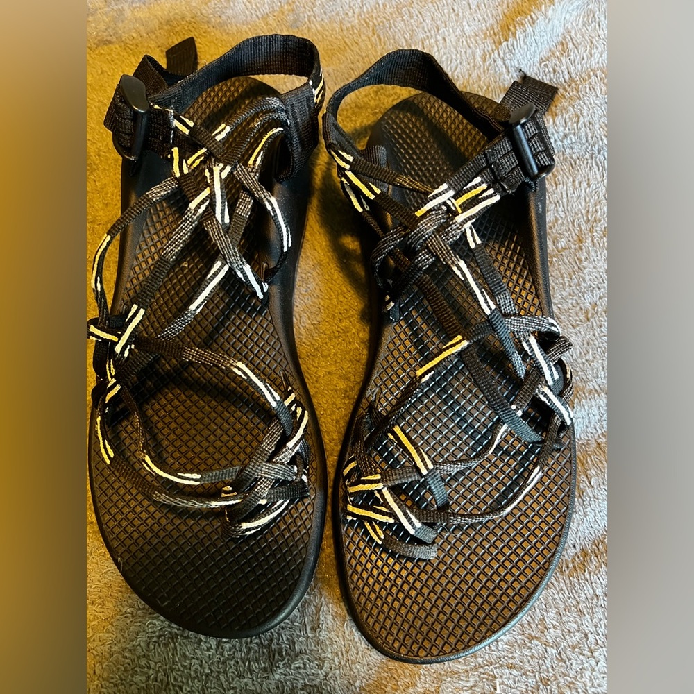 Chaco sandals women size 11